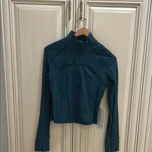Lululemon Ribbed Nulu Cropped Define Jacket size 6